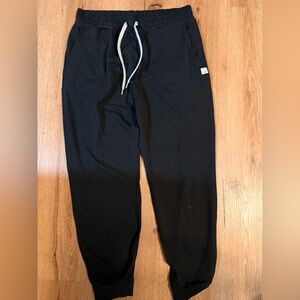Vuori Black Joggers
